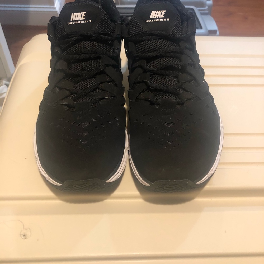Size 14 Nike Air sneakers are in great shape